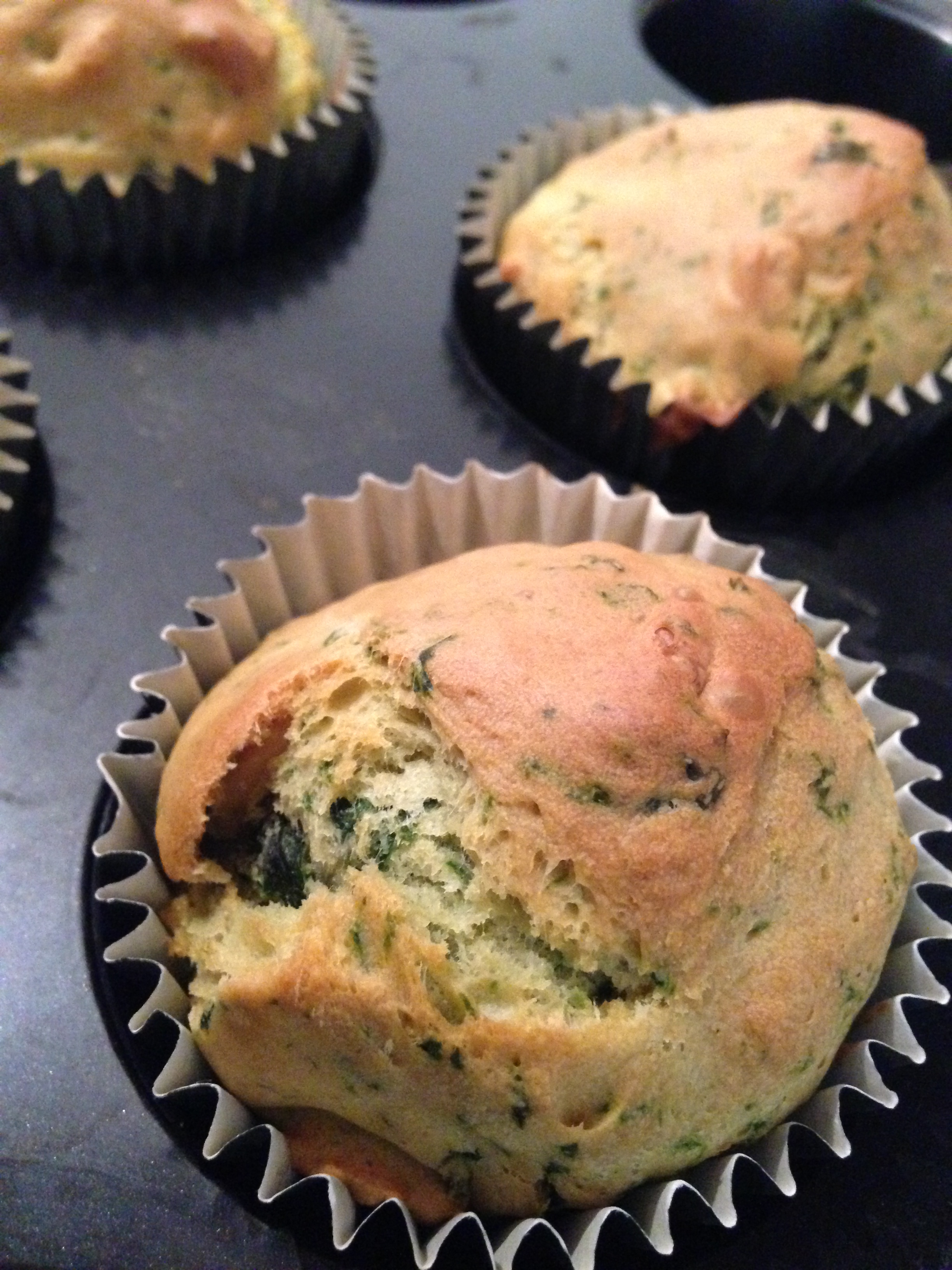  bärlauch-pinienkerne-muffins | wild garlic pine nuts muffins | vegan | vegetarian ❤