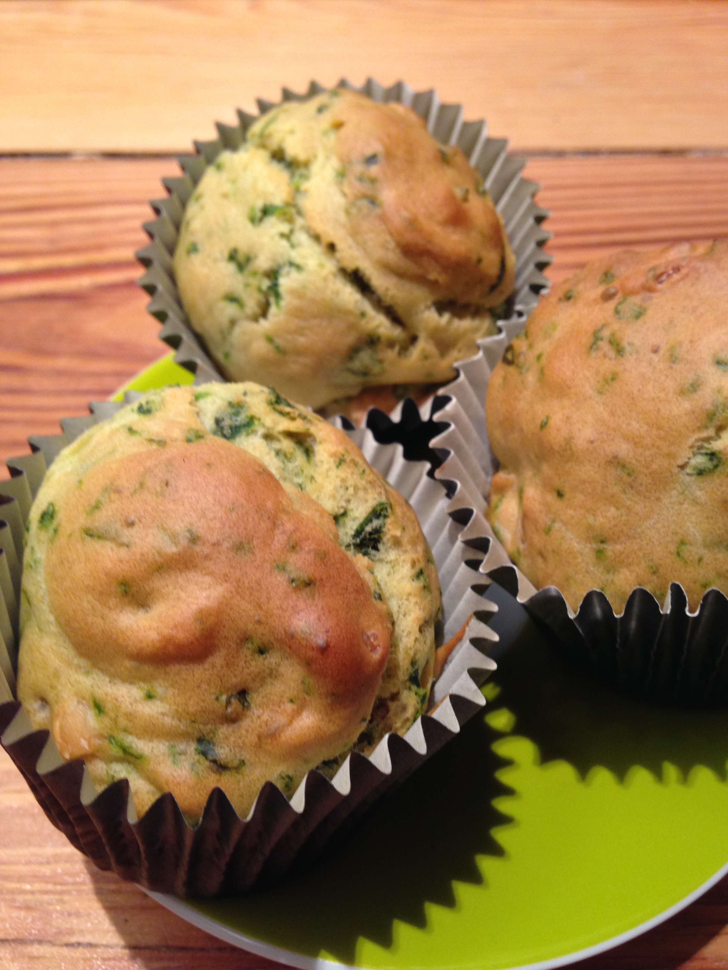  bärlauch-pinienkerne-muffins | wild garlic pine nuts muffins | vegan | vegetarian ❤