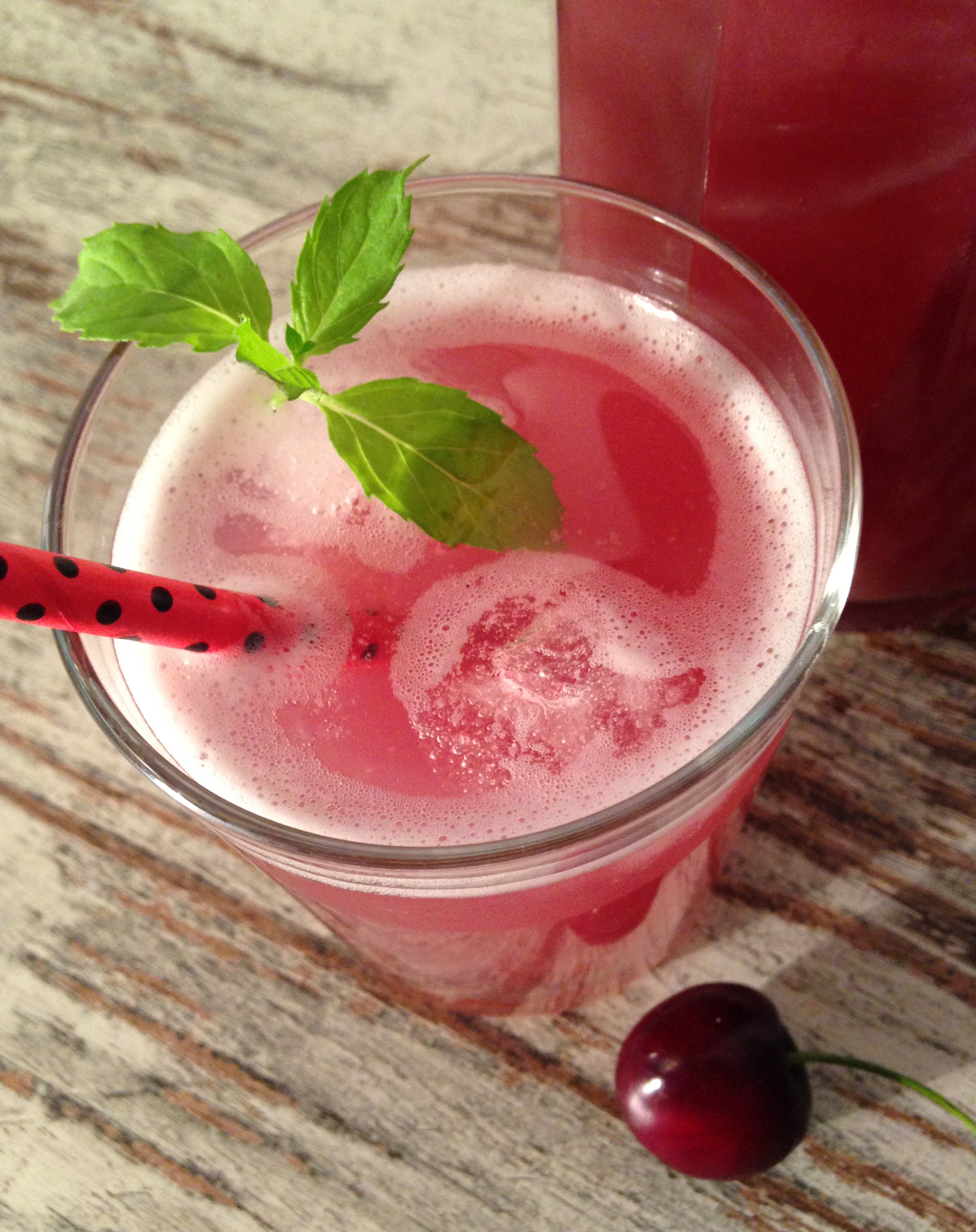 vanille-kirsch-limonade | vanilla-cherry-lemonade | vegan | vegetarian | vegetaisch | summerdrink