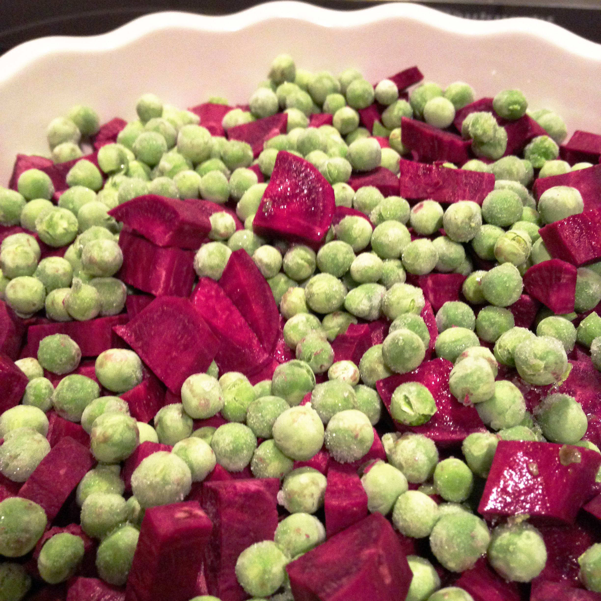 auflaufliebe: lila blauer violetter kartoffel-erbsen-mozzarella auflauf | purple blue potato-peas-mozzarella-casserole (vegan / vegetarian) ❤
