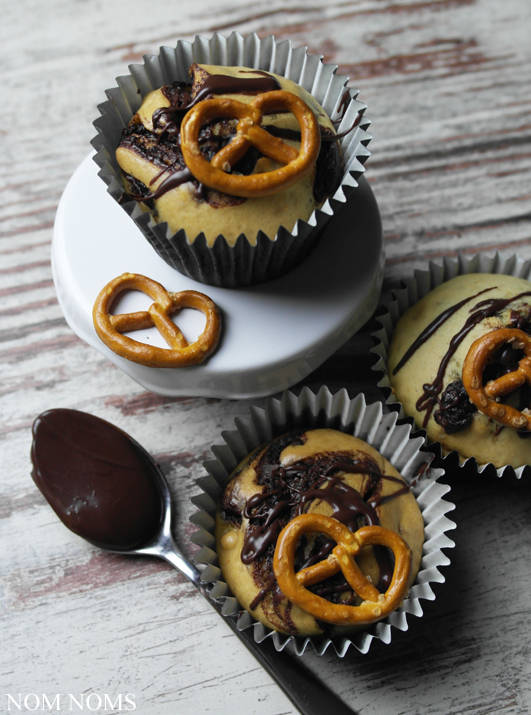 nutella muffins mit salzbrezeln | nutella muffins with salty pretzels (vegan) ❤
