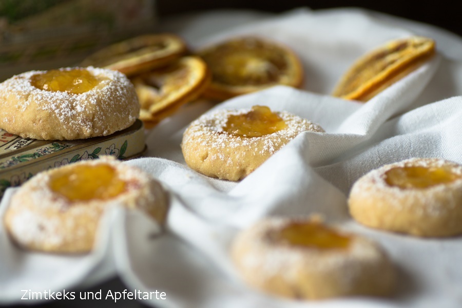 {#nomnomsguests} vegane thumbprint-cookies mit orangenmarmelade | andrea von zimtkeks und apfeltarte (vegan)