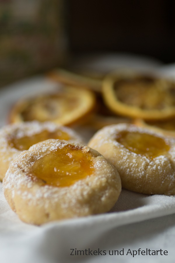 {#nomnomsguests} vegane thumbprint-cookies mit orangenmarmelade | andrea von zimtkeks und apfeltarte (vegan)