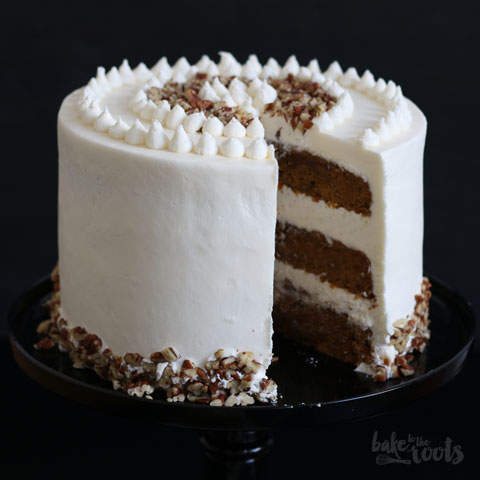 {#nomnomsguests} vegan carrot cake | marc von bake to the roots