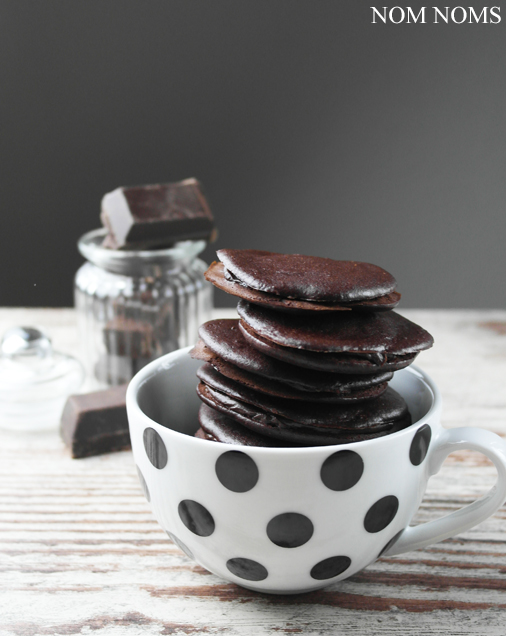 simply yummy: schokoladen whoopie pies | chocolate whoopie pies (vegan)