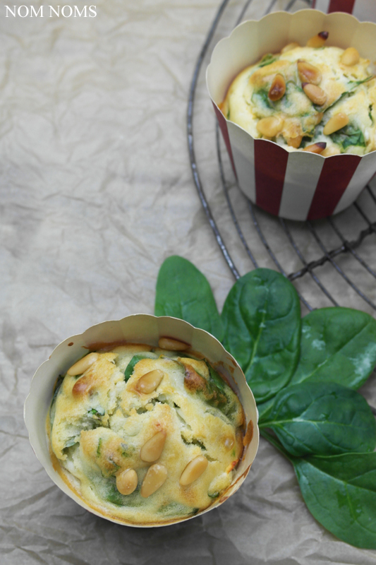spinat-feta-muffins mit pinienkernen | spinach feta muffins with pine nuts (veggie/vegan)