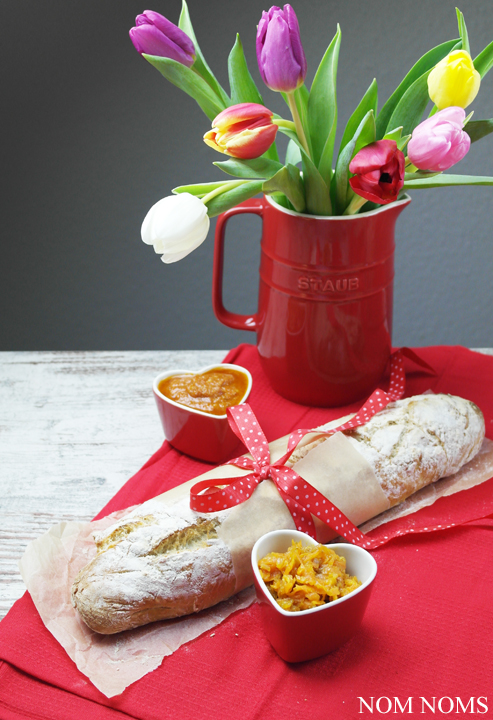 {liebe geht durch den magen} französisches baguette mit rotem pesto & möhren-feigen-chutney (gewinnspiel | reklame) ❤