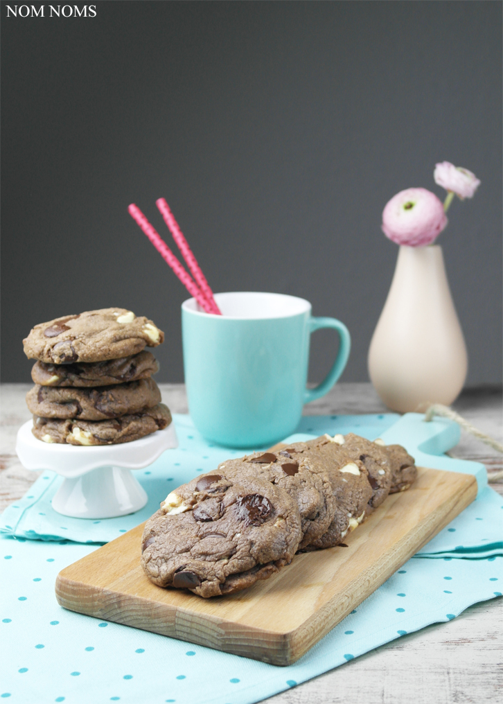 soft nutella double chocolate chip cookies (vegetarian & vegan) ❤