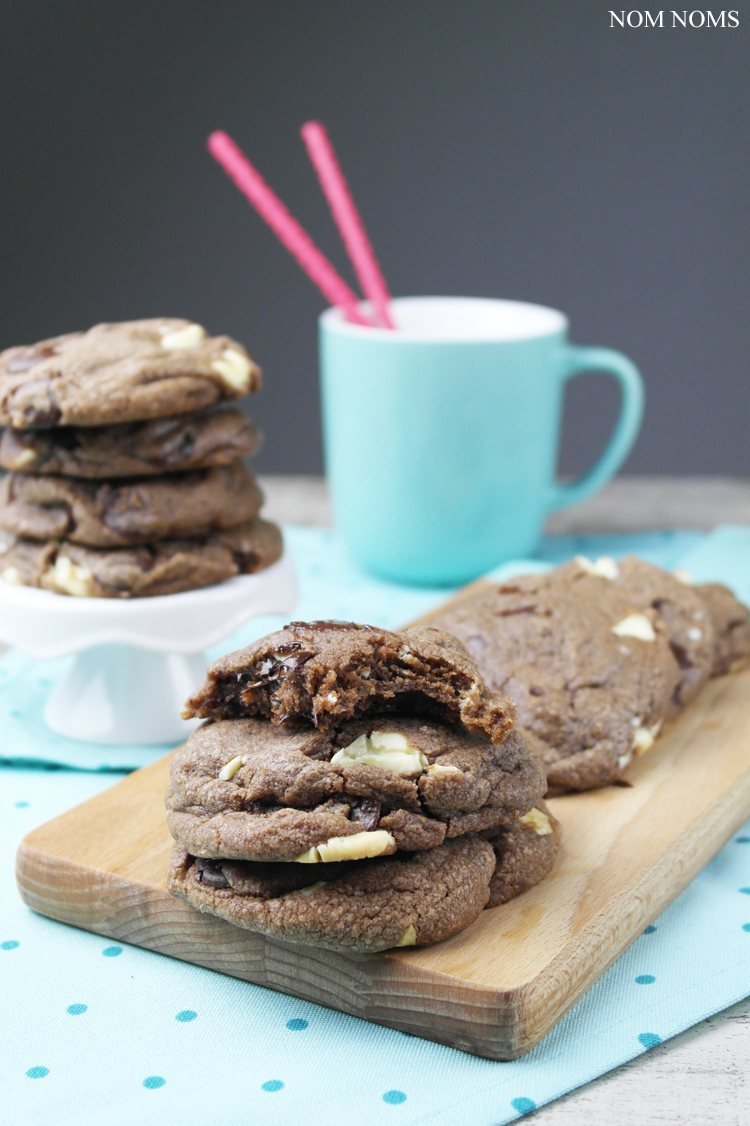 soft nutella double chocolate chip cookies (vegetarian & vegan) ❤