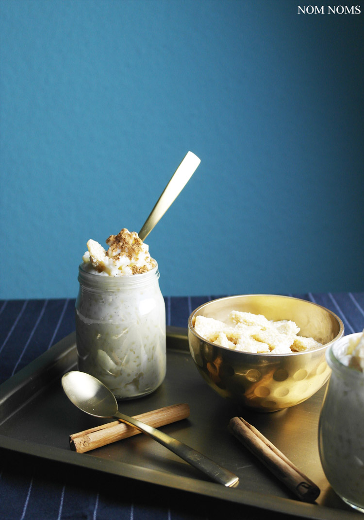{kulinarische entdeckungsreise: griechenland} griechischer milchreis mit zimt &amp; sesam-knusper | greek rice pudding with cinnamon &amp; sesame crunch