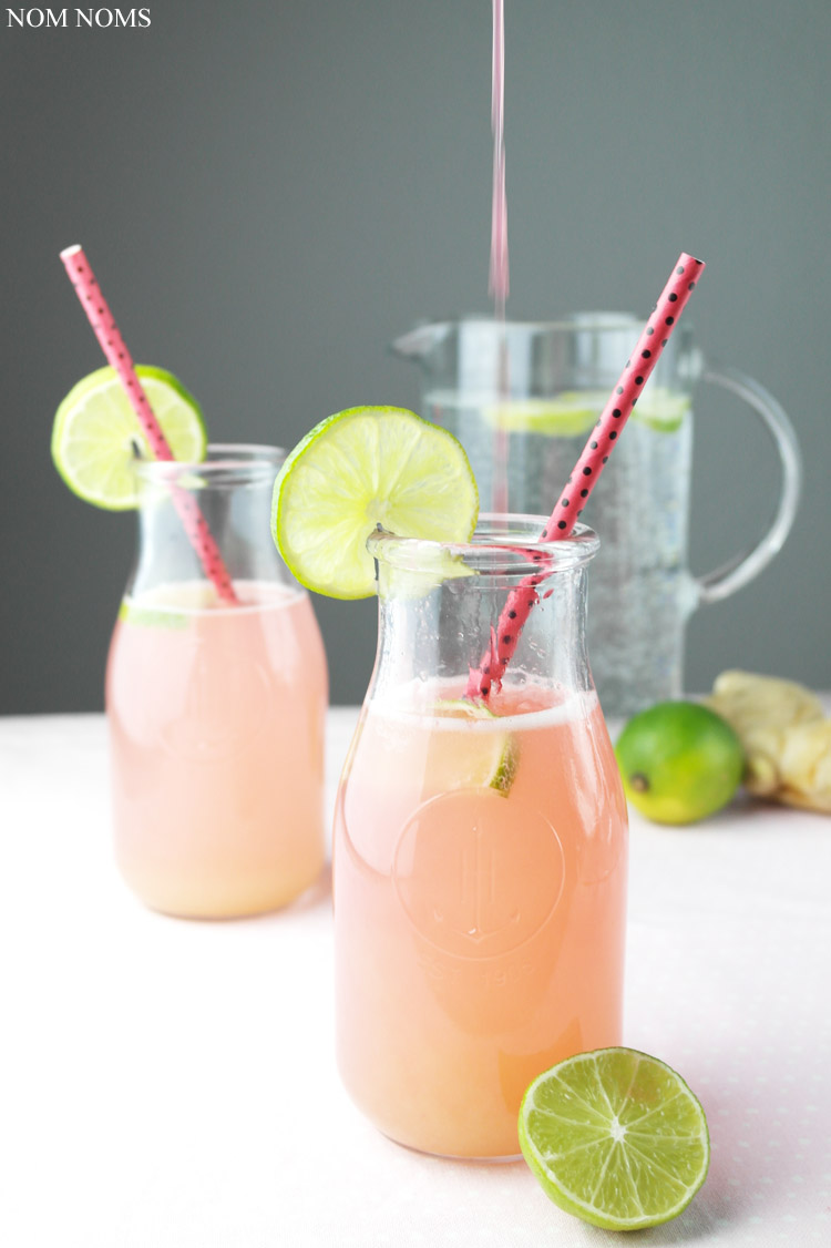 spritzige rhabarber limonade mit ingwer | fizzy rhubarb lemonade with ginger (vegan) ❤