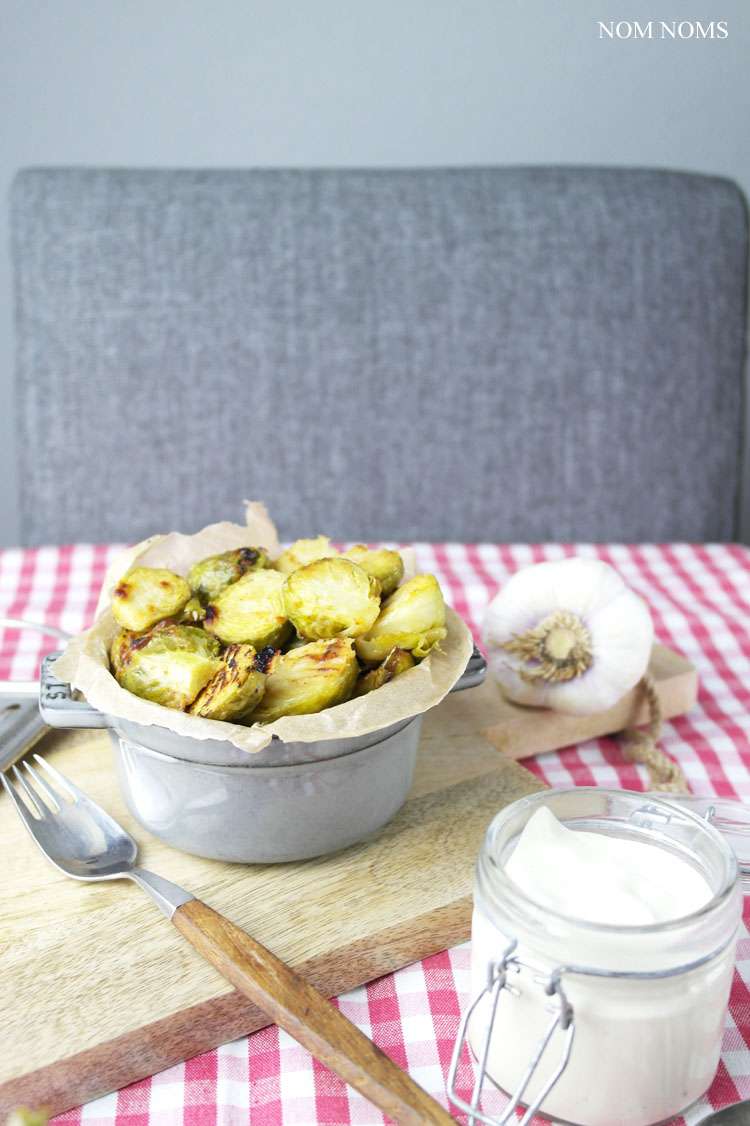 gerösteter rosenkohl aus dem ofen & geröstete grüne bohnen aus dem ofen | roasted Brussels sprouts from the oven & roasted green beans from the oven ❤