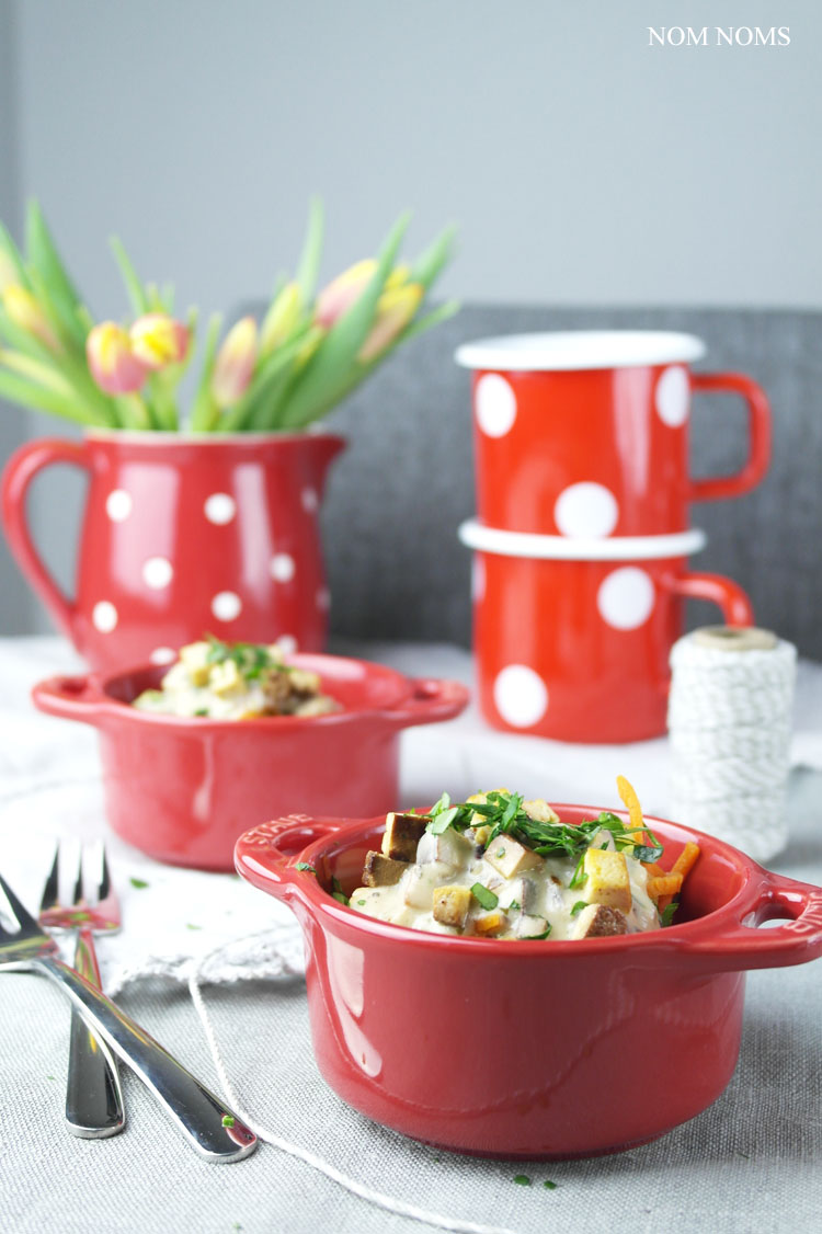 gemüse-spaghetti mit veganer carbonara | vegetable spaghetti with vegan carbonara