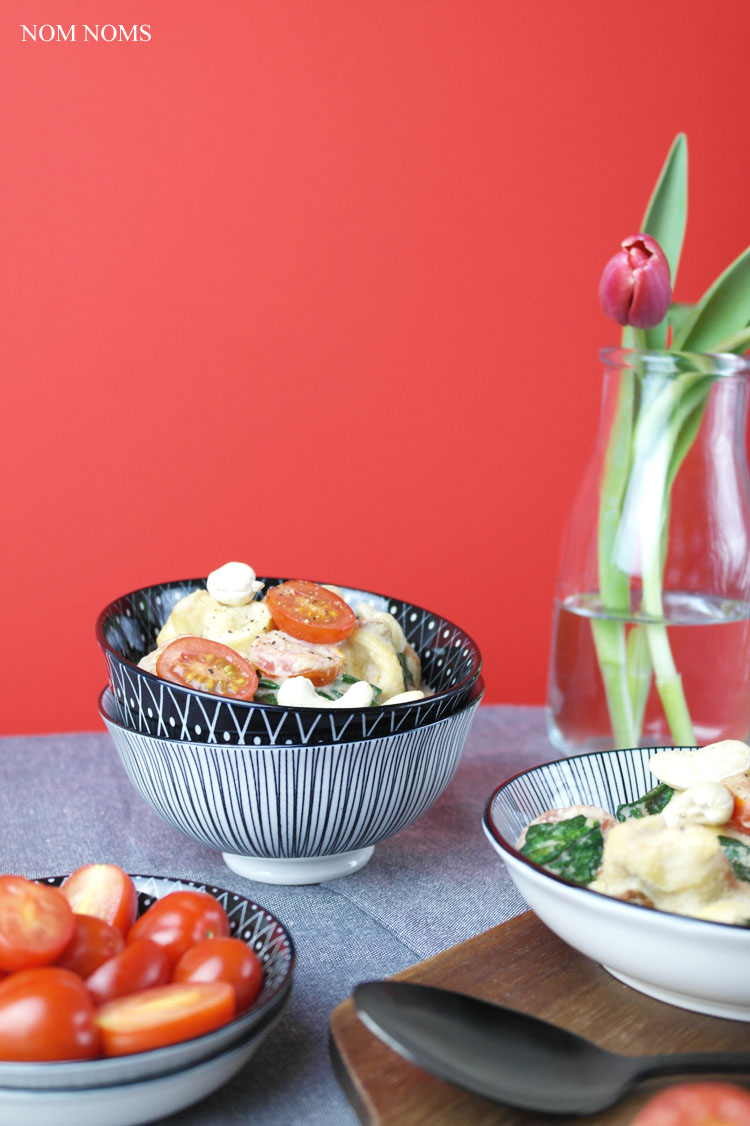 one pan pasta: tortelloni mit cashew-sahne-sauce, tomaten & babyspinat | one pan pasta: tortelloni with cashew-cream-sauce, tomatoes & baby spinach ❤