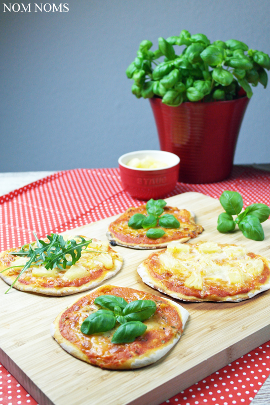 Mini Margherita Pizza mit Ananas ❤