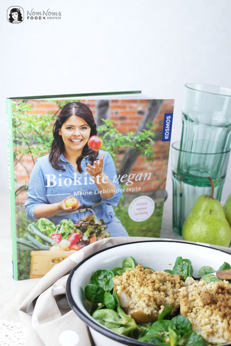 Feldsalat mit gebackener Birne | Kochbuch: Biokiste vegan / mache with baked pear