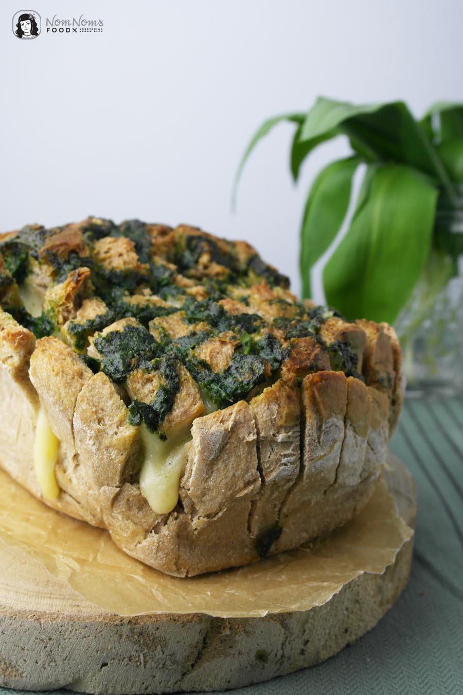 Herzhaftes Bärlauch Pull-Apart-Bread oder Bärlauch Zupfbrot Wild Garlic Pull-Apart-Bread