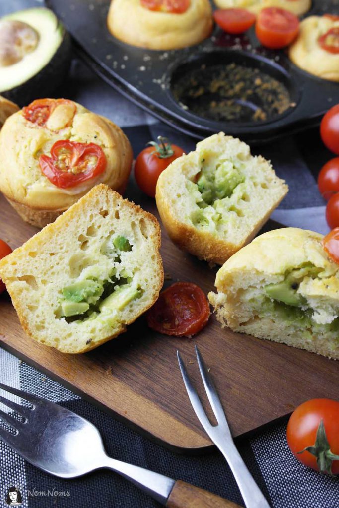 Perfekter Snack: Muffins mit Avocado-Käse-Füllung | Perfect Snack: Muffin stuffed with Avocado and Cheese