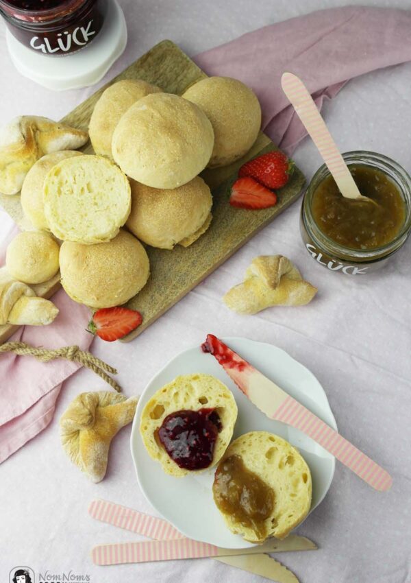 Marmeladen GLÜCK mit veganen Buttermilch-Brötchen ❤