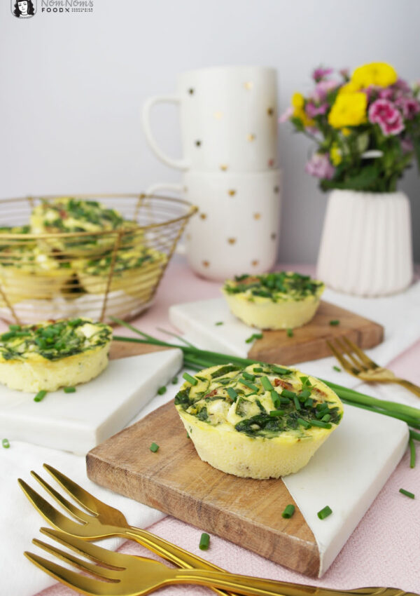 Mini-Omelette-Muffins mit Spinat, Feta und getrockneten Tomaten ❤