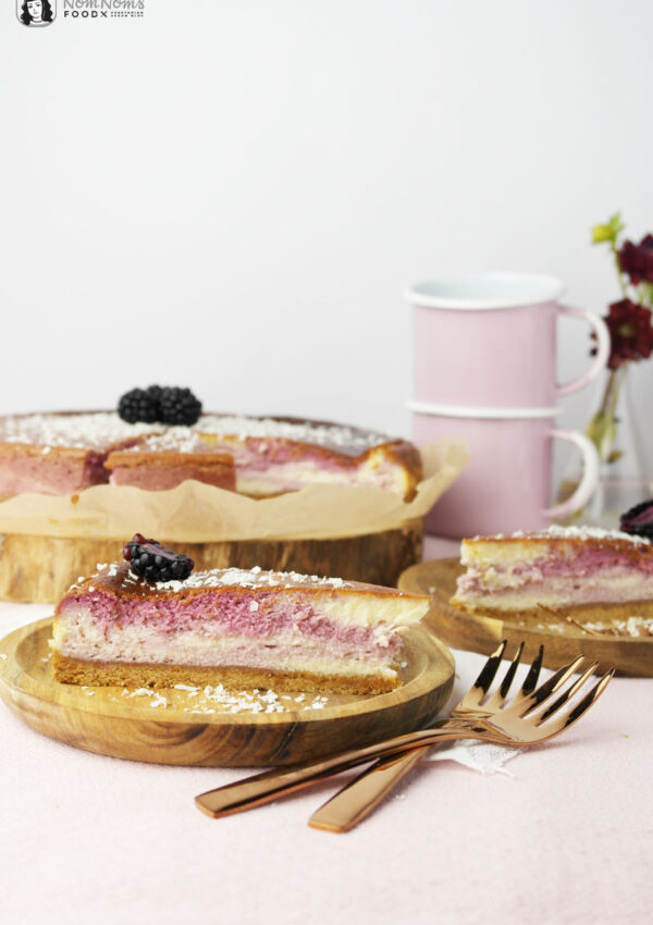 Brombeer-Käsekuchen mit weißer Schokolade