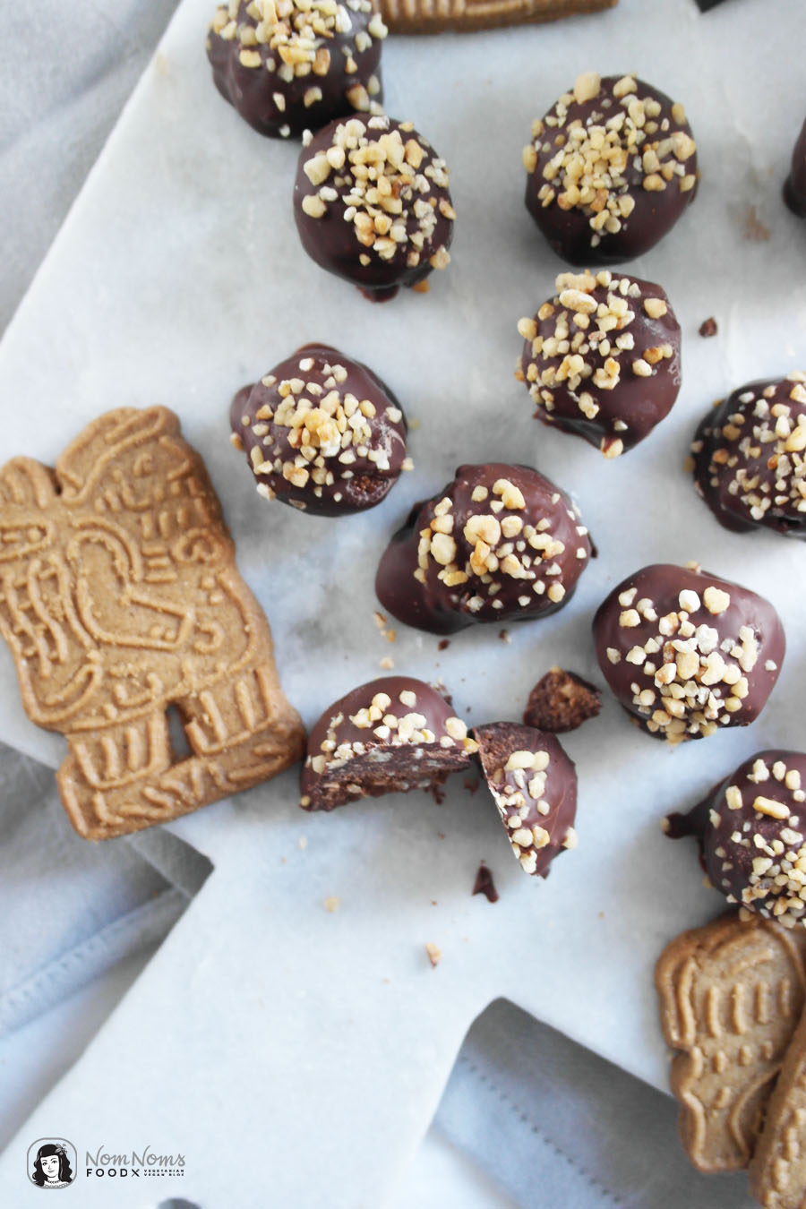 Knusprige Krokant-Spekulatius-Schokoladen-Pralinen