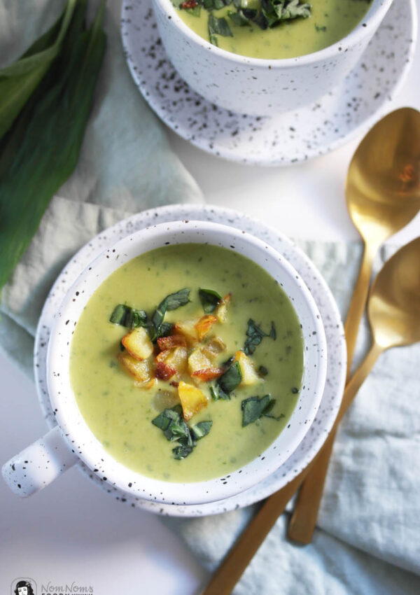 Bärlauch-Erbsen-Suppe mit knusprigen Kartoffel-Würfeln ❤