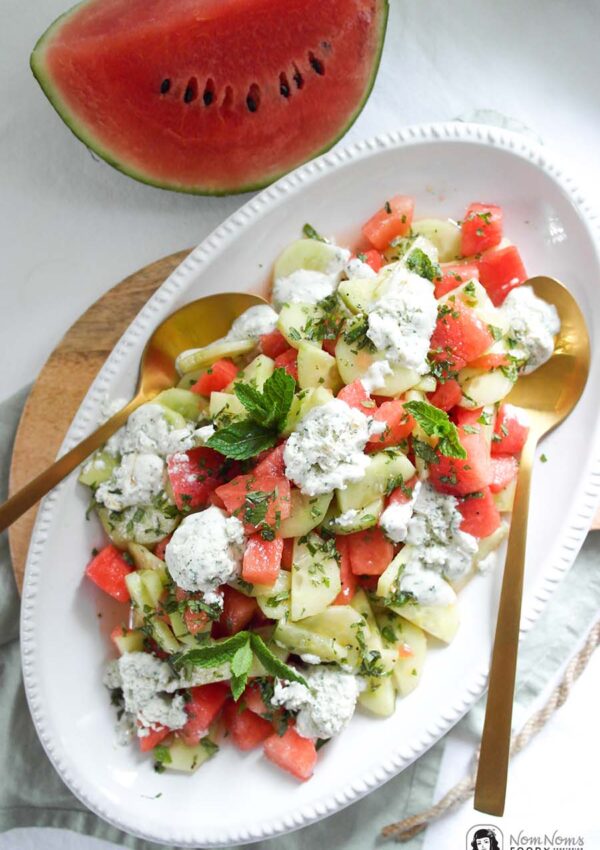 Würziger Wassermelonen-Gurken-Salat mit erfrischendem geeisten Ziegenkäse ❤