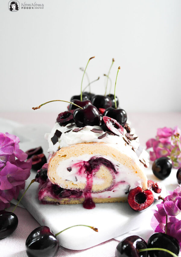 Kirsch-Käsekuchen-Biskuitrolle mit Schokolade  ❤