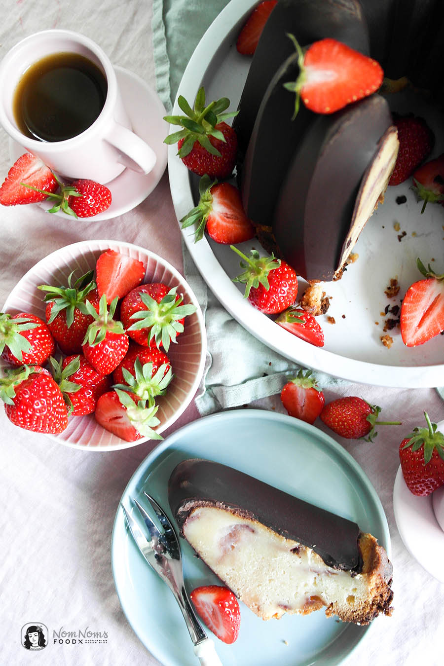 Erdbeer-Joghurt-Rührkuchen mit Schokoladen-Glasur oder auch Yogurette-Kuchen