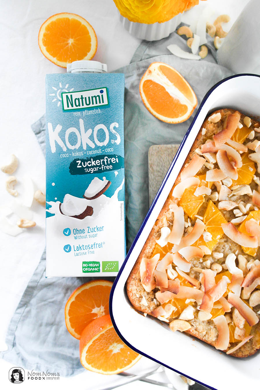 Veganes Baked Oatmeal mit Kokos und Orangen ohne Zucker oder auch Haferflocken-Kokos-Frühstücksauflauf mit frischen Orangen