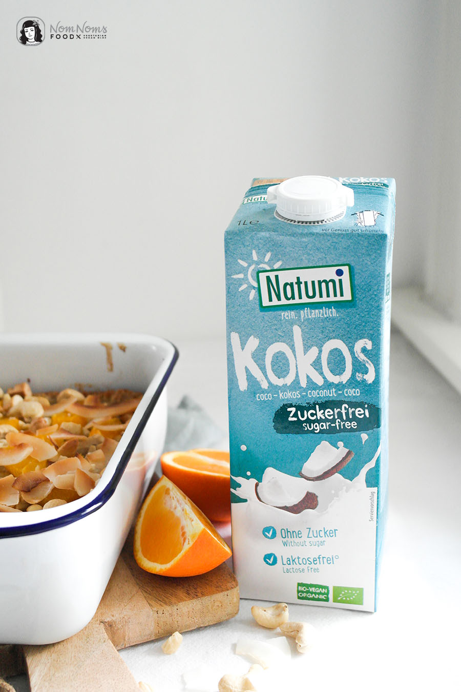 Veganes Baked Oatmeal mit Kokos und Orangen ohne Zucker oder auch Haferflocken-Kokos-Frühstücksauflauf mit frischen Orangen