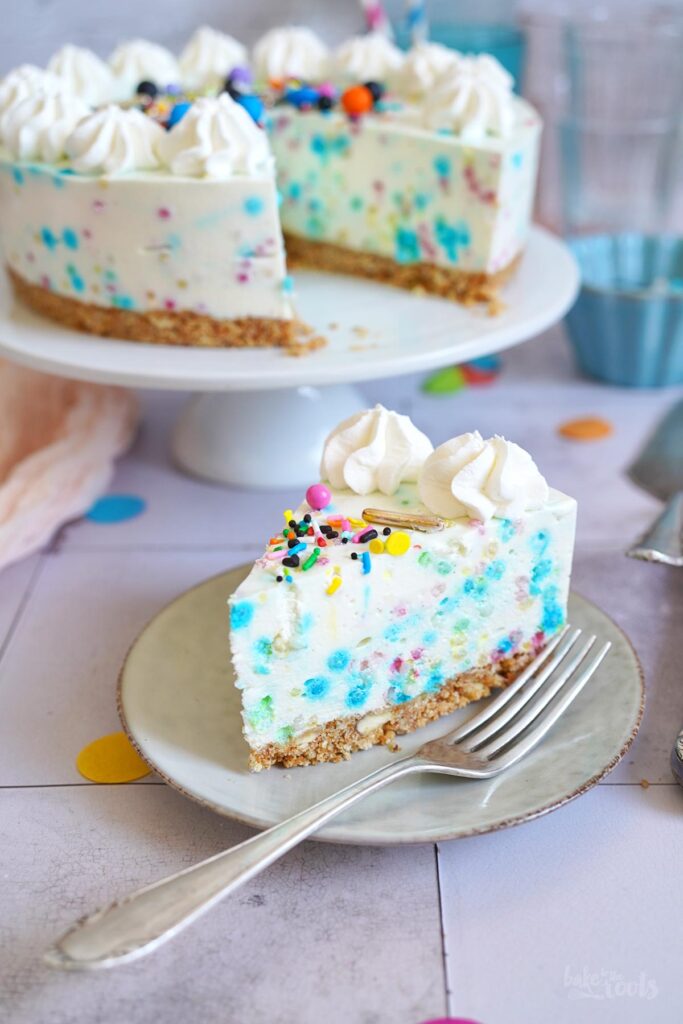 Funfetti Cheesecake Geburtstagsfeier zu 10 Jahren Nom Noms food