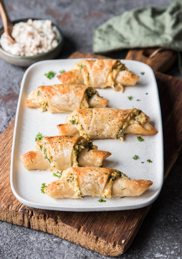 Herzhafte vegane “Käse”-Croissants | Geburtstagsfeier zu 10 Jahren Nom Noms food ❤