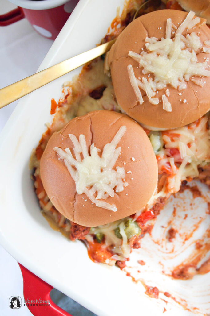 Schneller veganer Burger-Auflauf Veganuary Super Bowl
