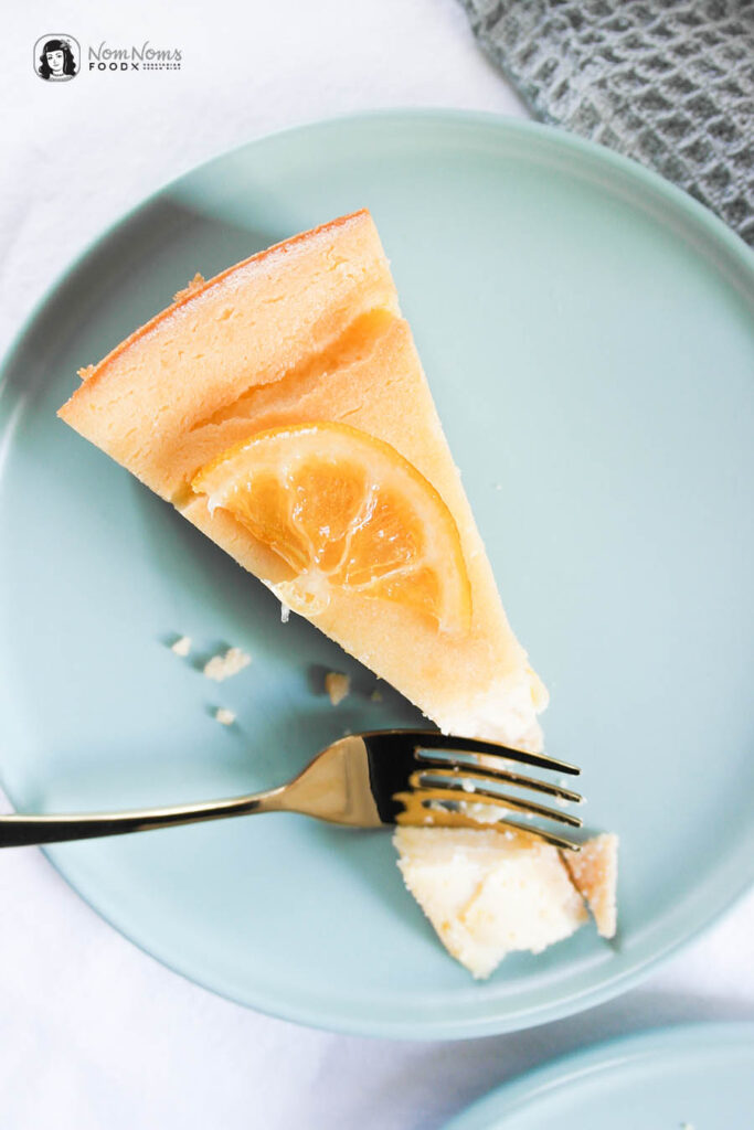Veganer Zitronen-Käsekuchen mit kandierten Zitronen-Scheiben Käsekuchen Boom