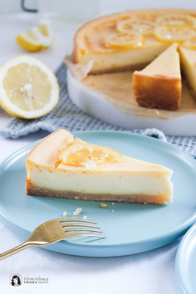 Veganer Zitronen-Käsekuchen mit kandierten Zitronen-Scheiben Käsekuchen Boom