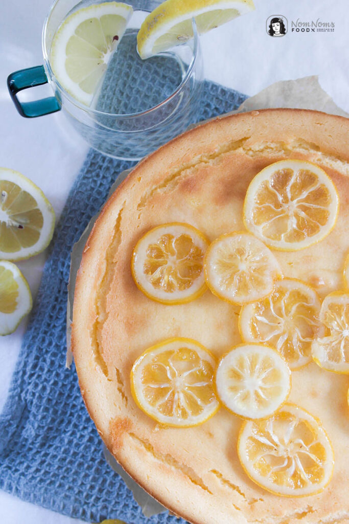 Veganer Zitronen-Käsekuchen mit kandierten Zitronen-Scheiben Käsekuchen Boom