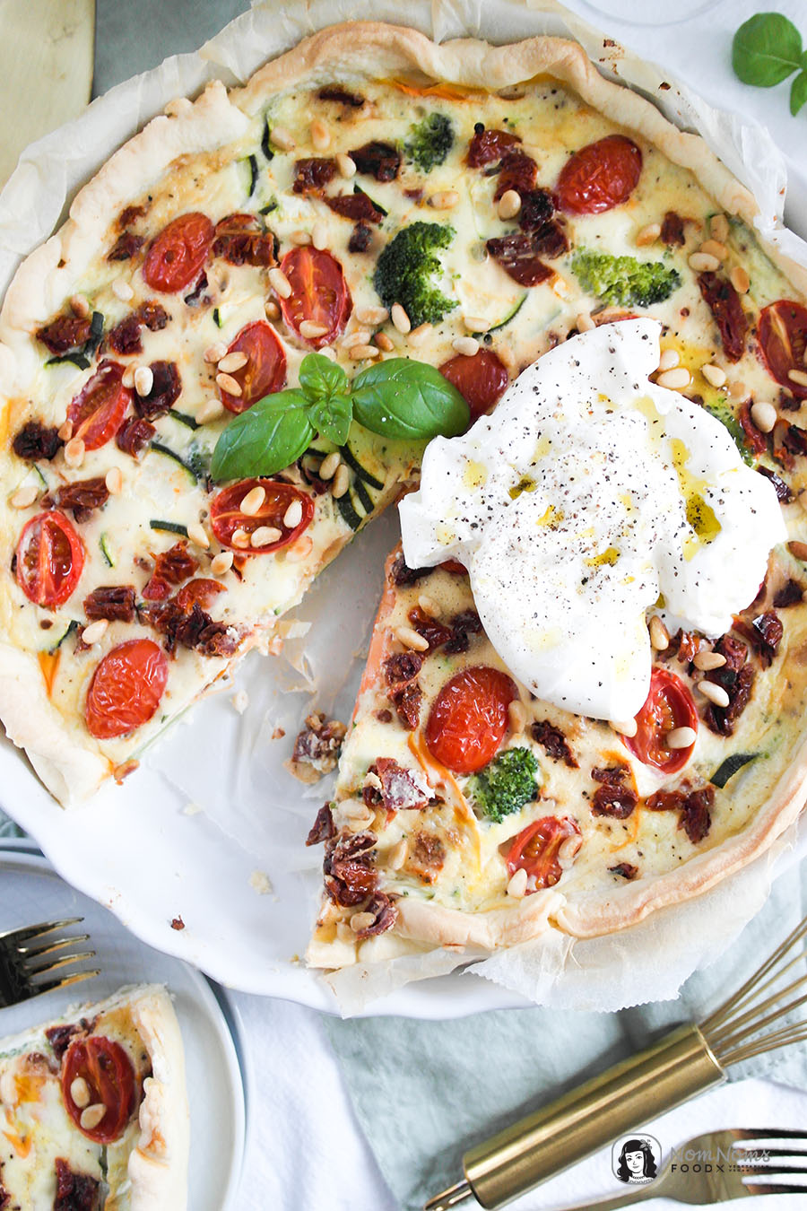 Bunte Gemüse-Quiche mit Burrata #WirSindBuntBoom Foodblogs gegen Rechts