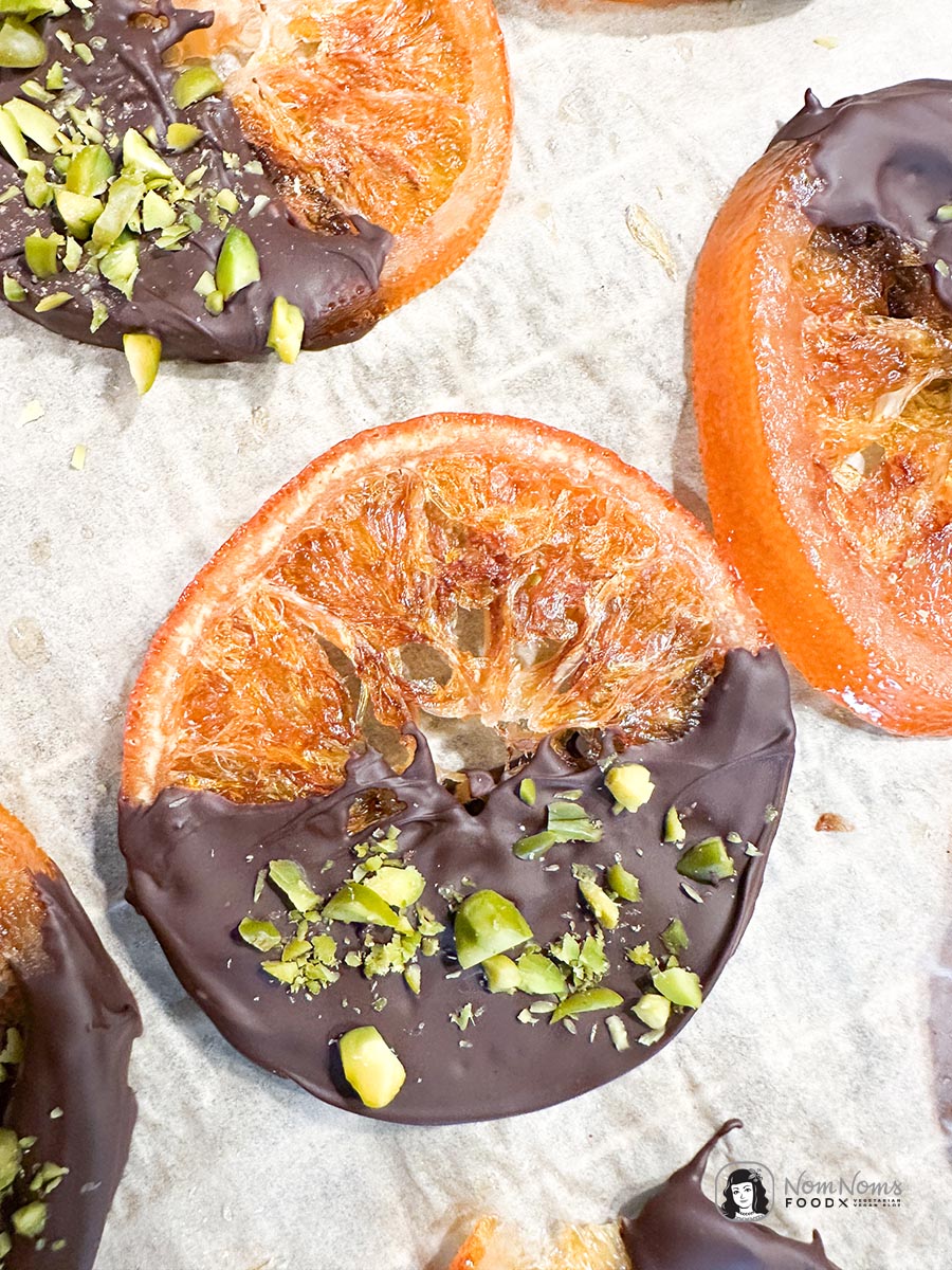 Kandierte Orangen mit Schokolade und Pistazien