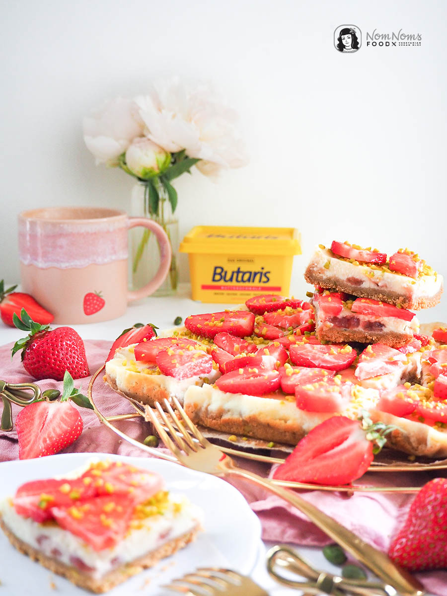 Erdbeer-Pistazien-Käsekuchen-Schnitte