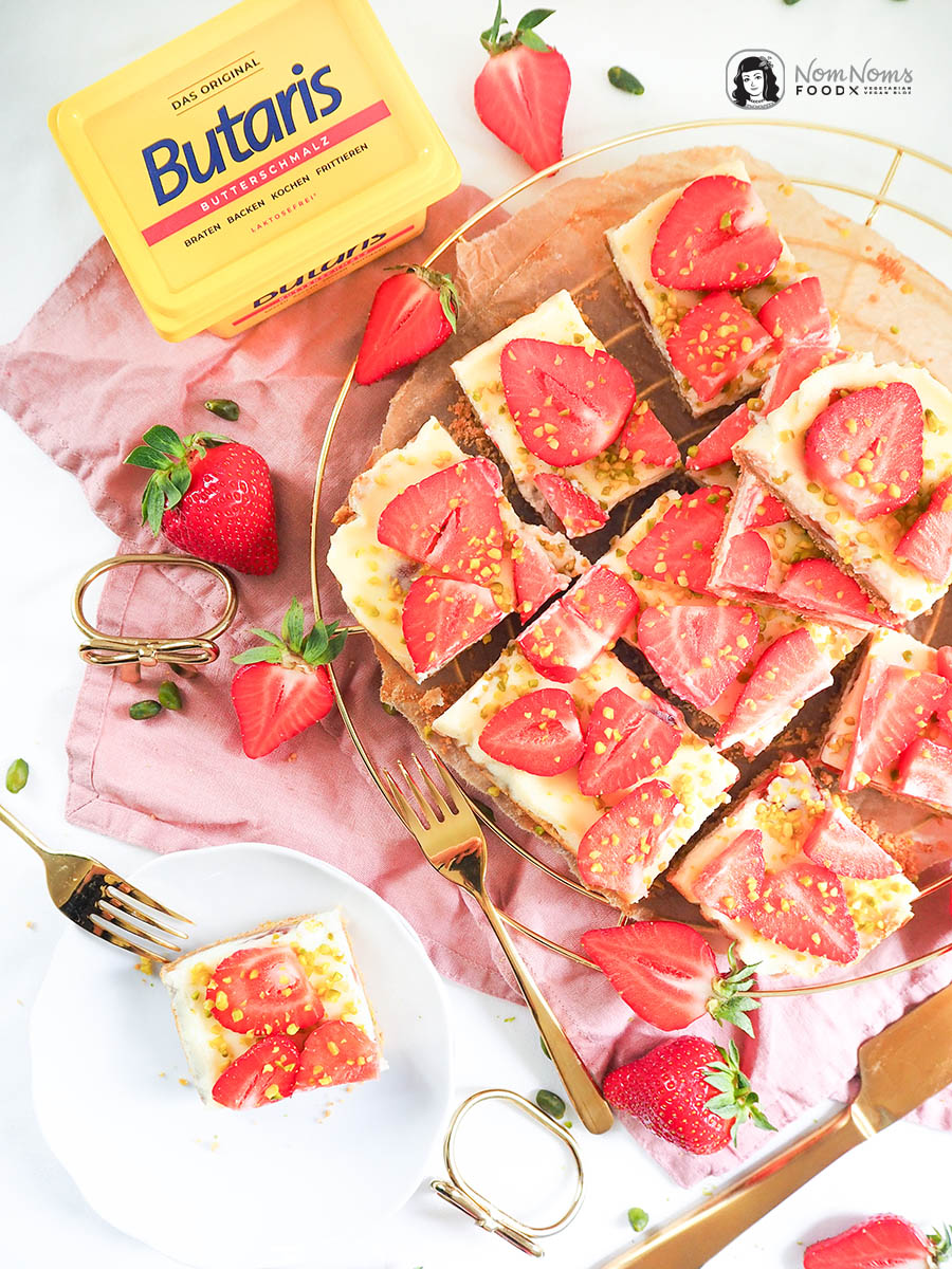 Erdbeer-Pistazien-Käsekuchen-Schnitte
