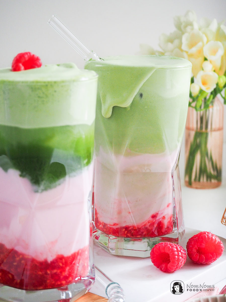 Matcha-Himbeer-Kefir-Mocktail mit Matcha Cloud