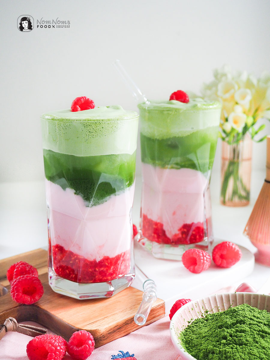 Matcha-Himbeer-Kefir-Mocktail mit Matcha Cloud